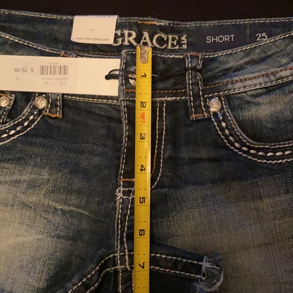 Size 25 Jean Shorts - Picture 13 of 15